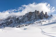 Slidinėjimo kelionės Sellaronda - slidinėjimas aplink Sella masyvą Slidinėjimo kelionės Sellaronda - slidinėjimas aplink Sella masyvą