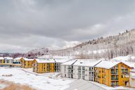 Lake Hill Resort & Spa