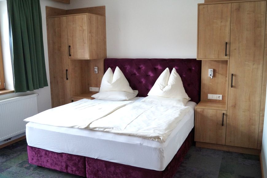 Hotel & Appartement Schranz - Slide 2