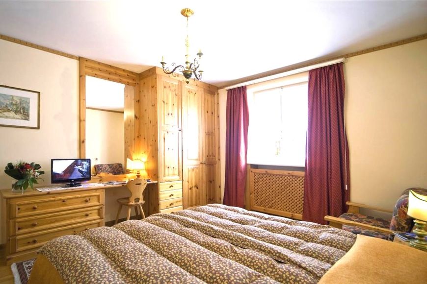 Hotel Pontechiesa - Apartment - Cortina d`Ampezzo