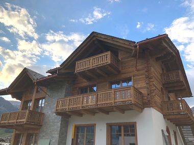 Mountain Chalet Remi