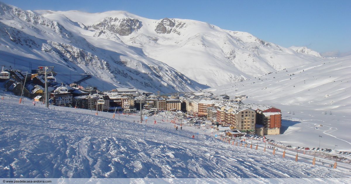 Snow depth Pas de la Casa - weather - webcam - ski piste - ski lift