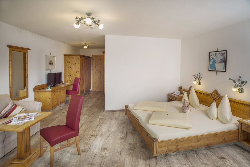 Dvoulůžkový pokoj, sprcha/WC (Landhaus Kleine Salve, vedlejší budova), P PLUS Cover Photo