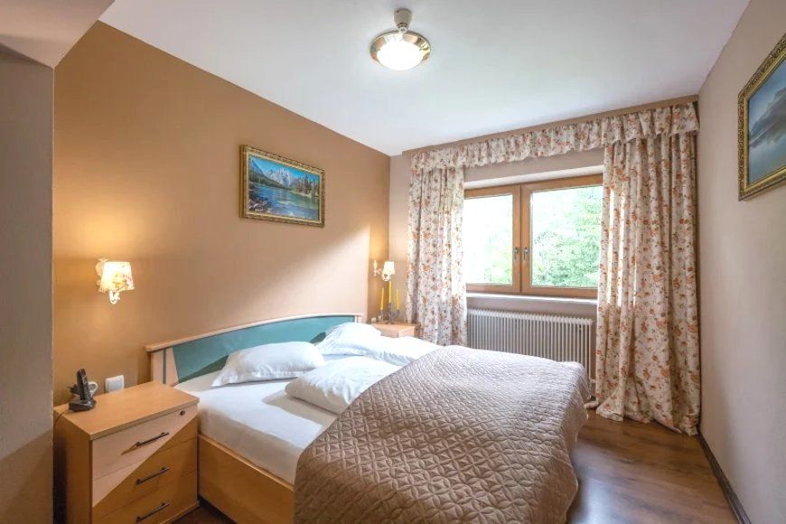 Slide2 - Alpenhotel Edelweiss