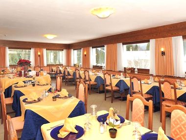Hotel Bucaneve