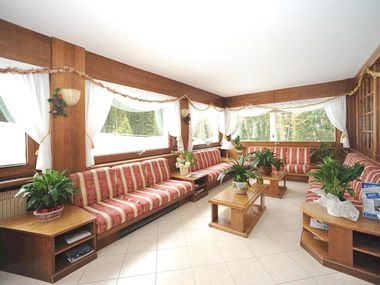 Hotel Bucaneve