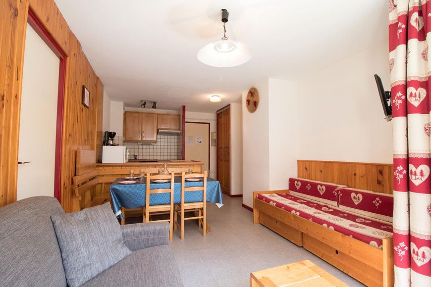 Apartm&aacute;n - 4 os. (cca 35 m&sup2;, CA0011), BS