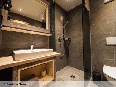 Almhittn Suites