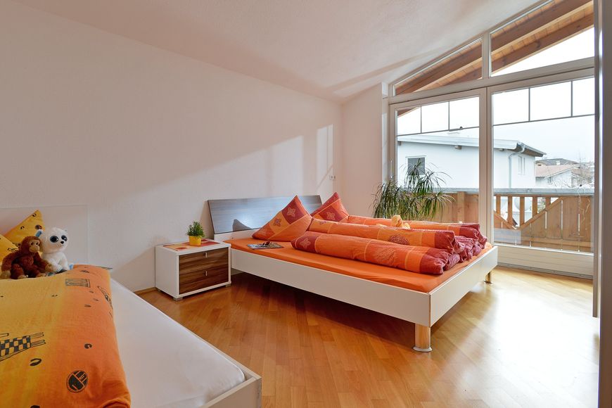 Slide2 - Haus Rudi