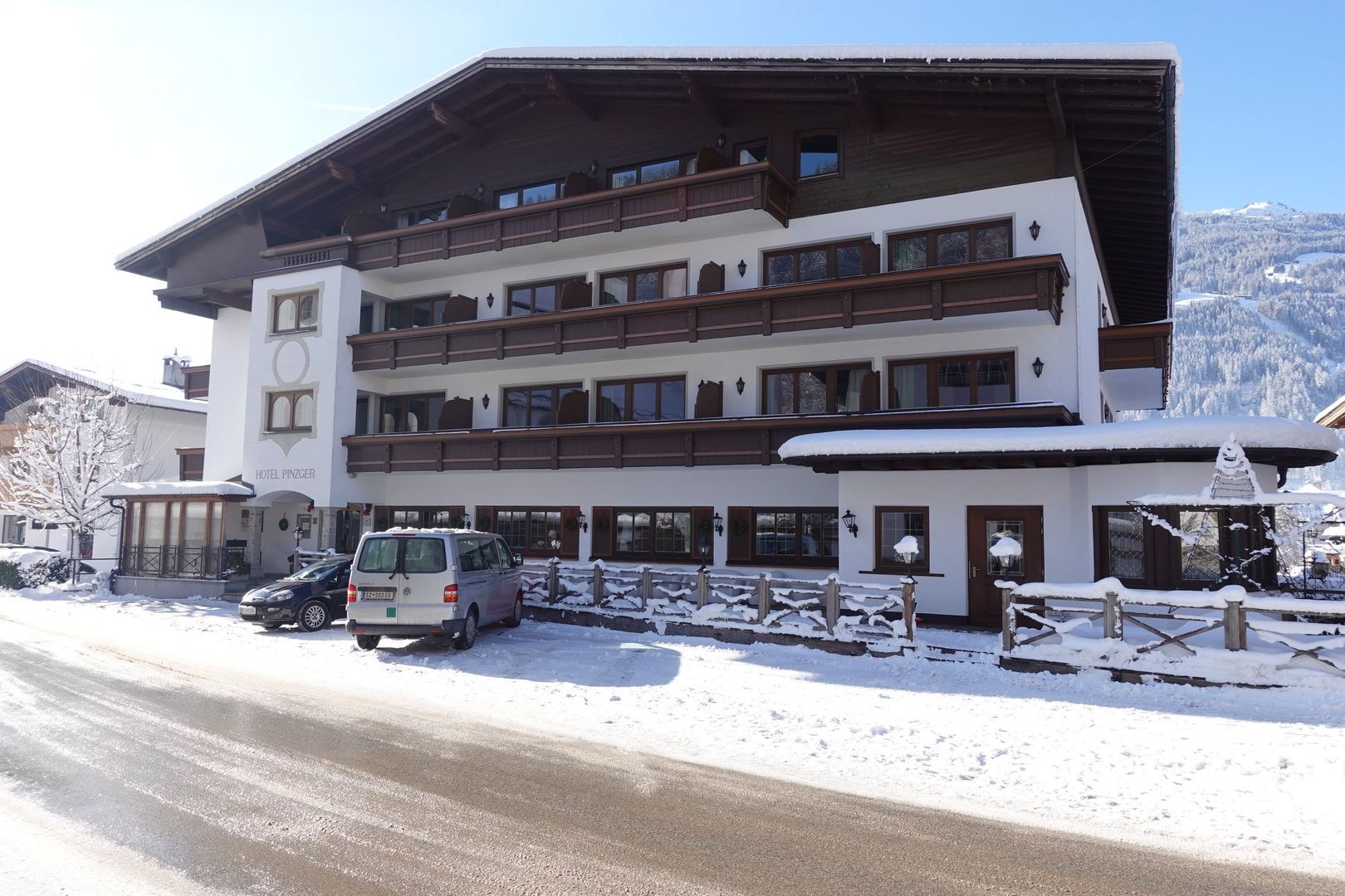 Meer info over Hotel zum Pinzger  bij Wintertrex