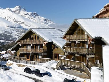 Résidence Les Chalets d'Aurouze in La Joue du Loup