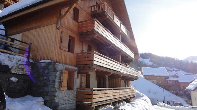 Meer info over Chalets de la Vallée d'Or  bij Wintertrex