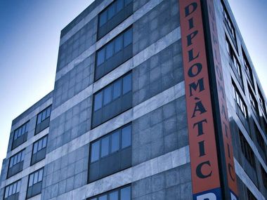 Hotel Diplomatic (P)
