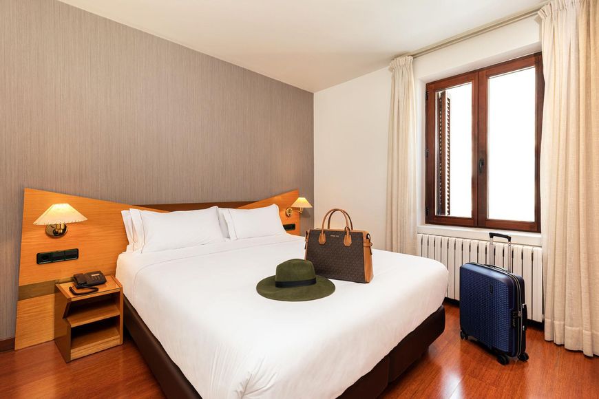 Čtyřlůžkov&yacute; pokoj, sprcha/WC (cca 37 m&sup2;), S