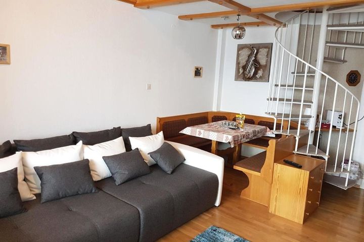 5-Pers.-Appartement (ca. 50 m², max. 4 Erw. + 1 Kind), OV