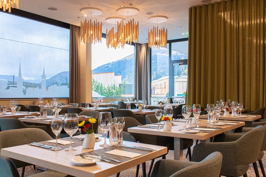 Hilton Garden Inn Davos - Slide 4