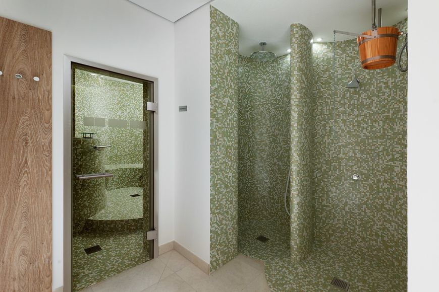 Hilton Garden Inn Davos - Slide 3