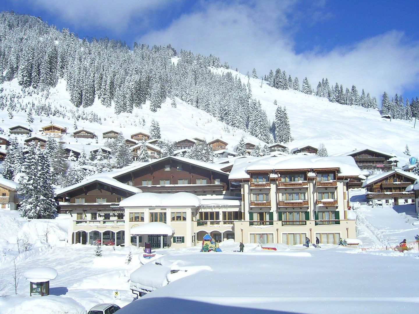 Slide1 - Hotel Konigsleiten Vital-Alpin