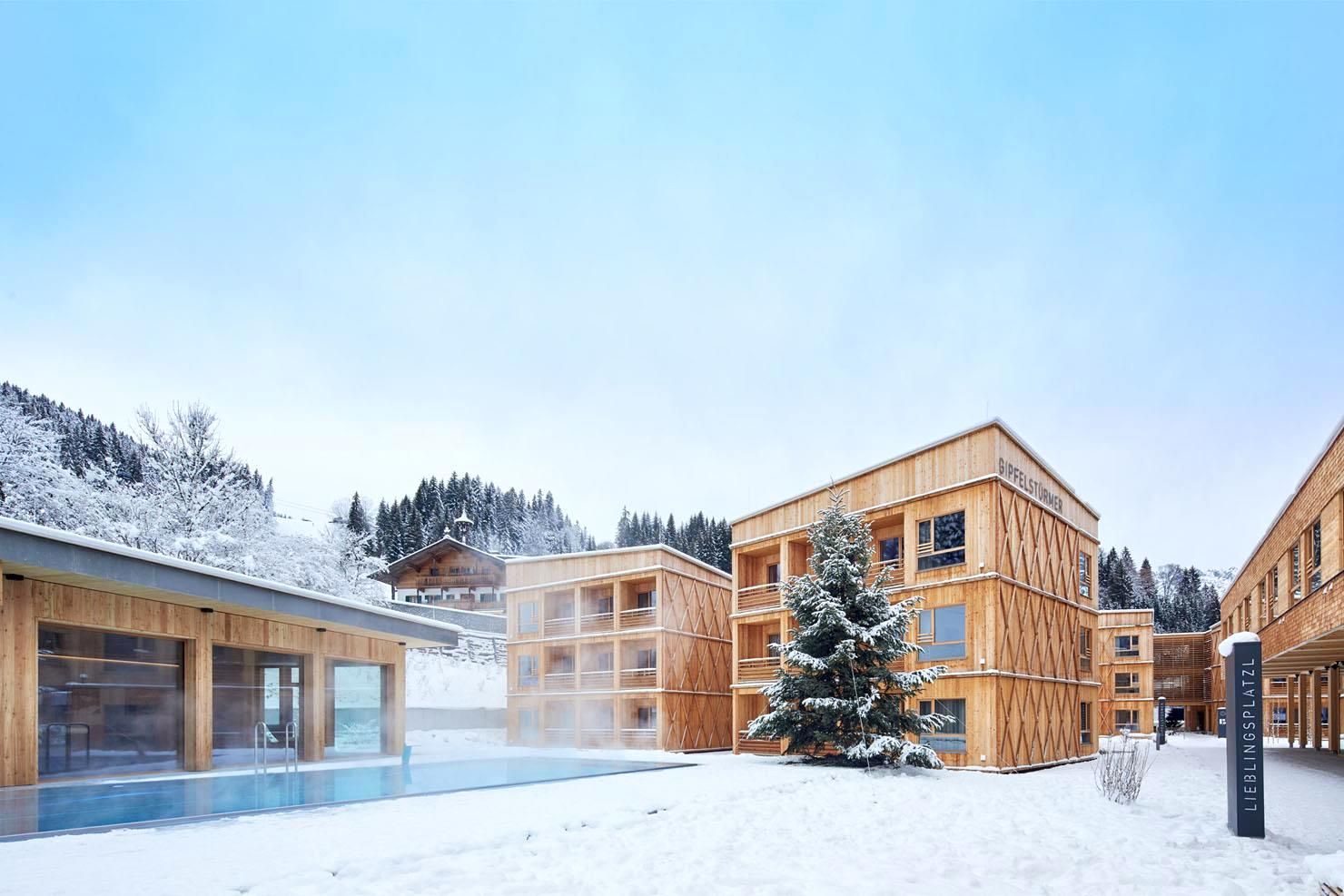 Slide1 - Tirol Lodge