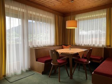 Ferienwohnungen Th&ouml;ni