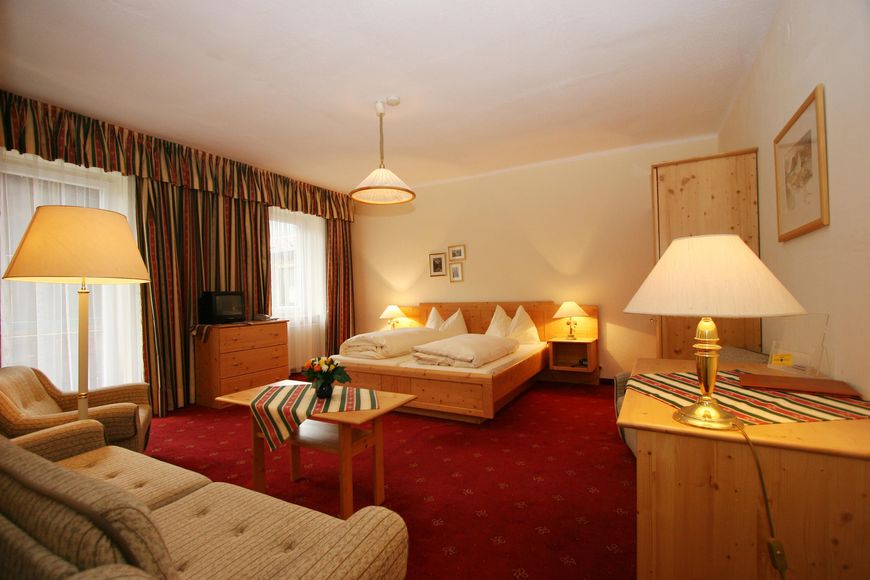 Slide2 - Holiday Hotel Alber Alpenhotel