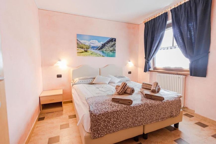 Apartm&aacute;n - 4 os. (40 - 45 m&sup2;), BS