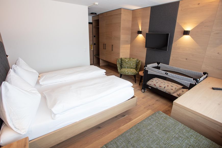 Dvoulůžkový pokoj, sprcha/WC, P Cover Photo