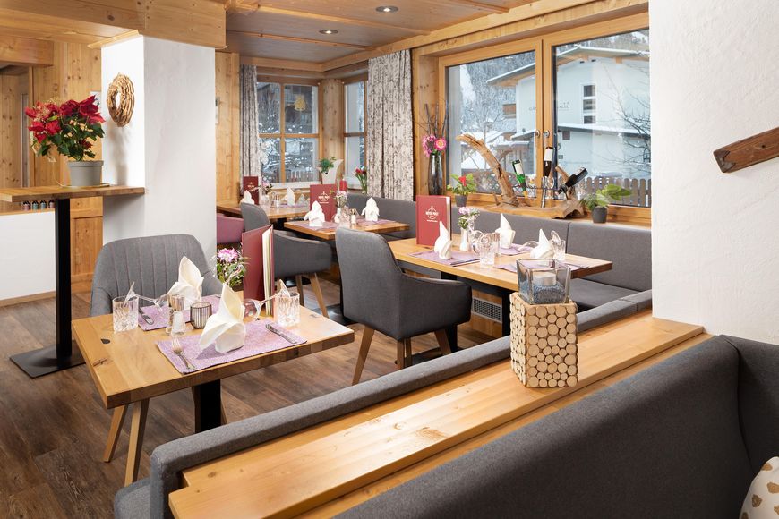 Hotel Post - Slide 4