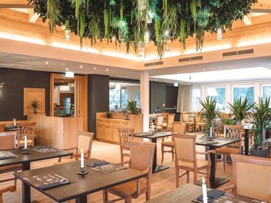 BergBaur &ndash; Das Crazy Farming Hotel