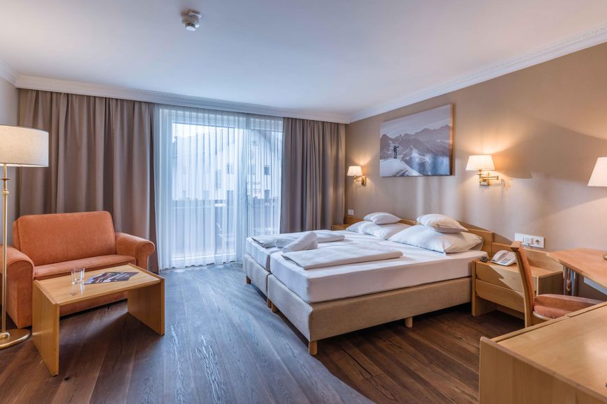 SCOL Sporthotel Zillertal - Slide 2