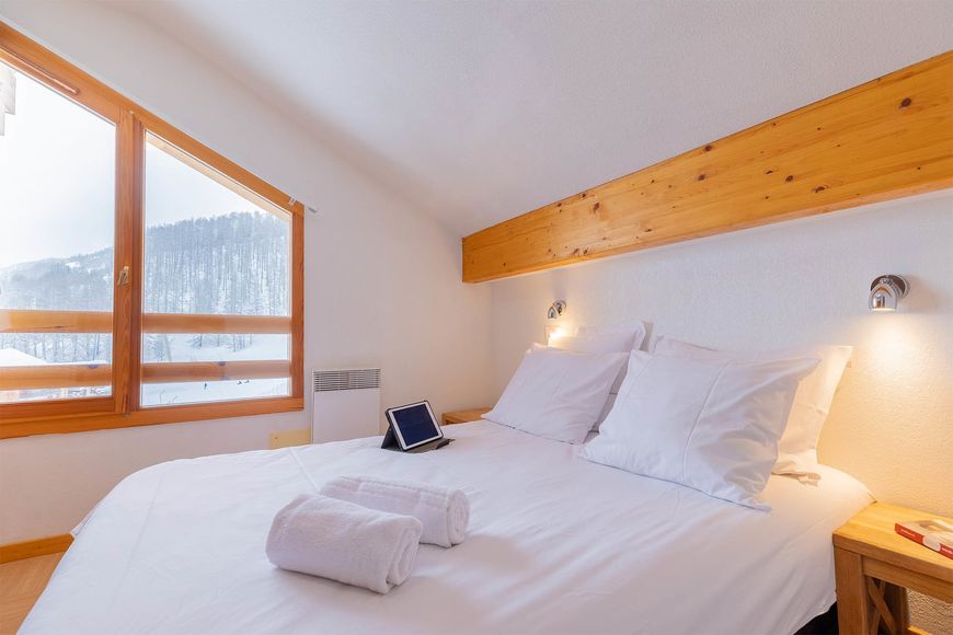Studio - 3 os. (20 - 28 m²), BS Cover Photo