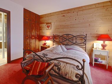 Chalet Mountain Lodge