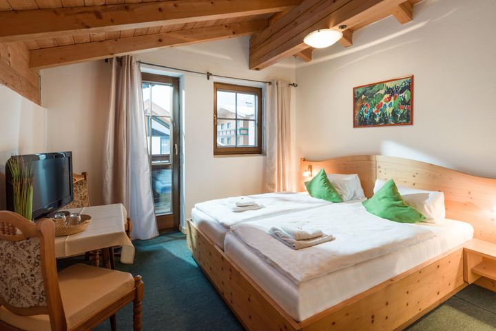 🏨 Votre hébergement - Jours 1 à 7