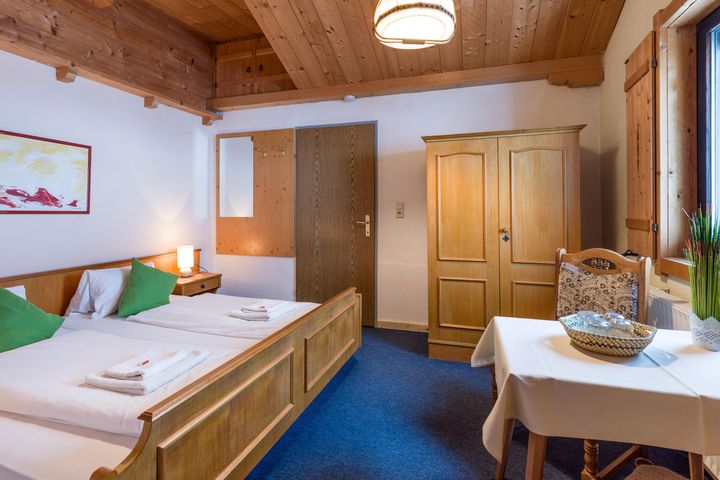 🏨 Votre hébergement - Jours 1 à 7