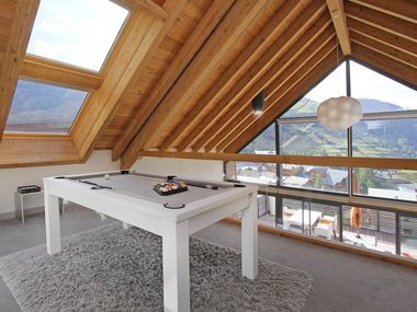 Chalet Sno Lodge