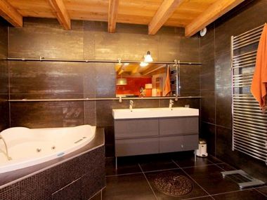 Chalet Sno Lodge