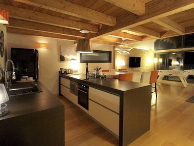 Chalet Sno Lodge