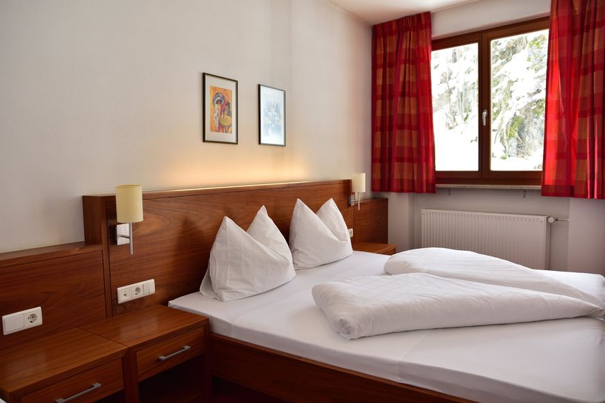 Dvoulůžkov&yacute; pokoj (cca 20 m&sup2;, Superior), P