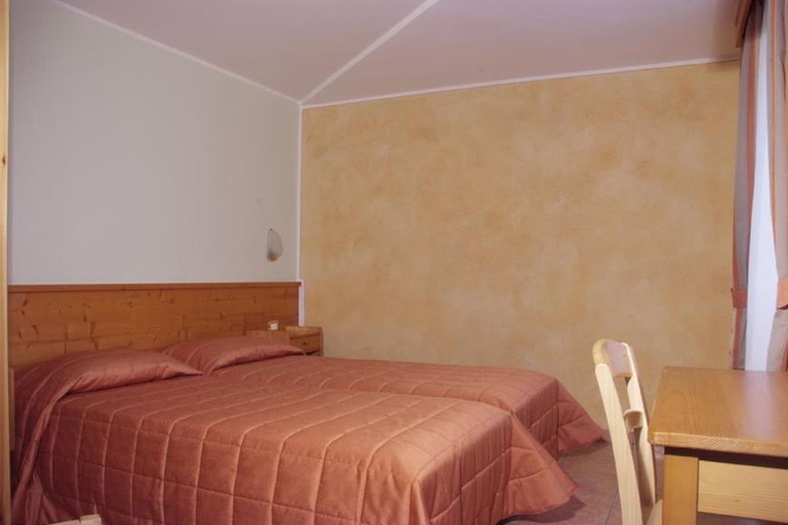 Double room, shower/wc