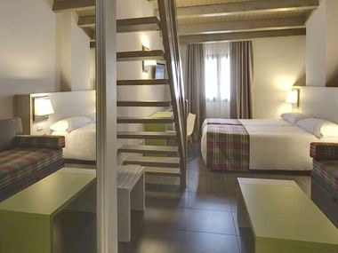 Hotel Cristina (P)