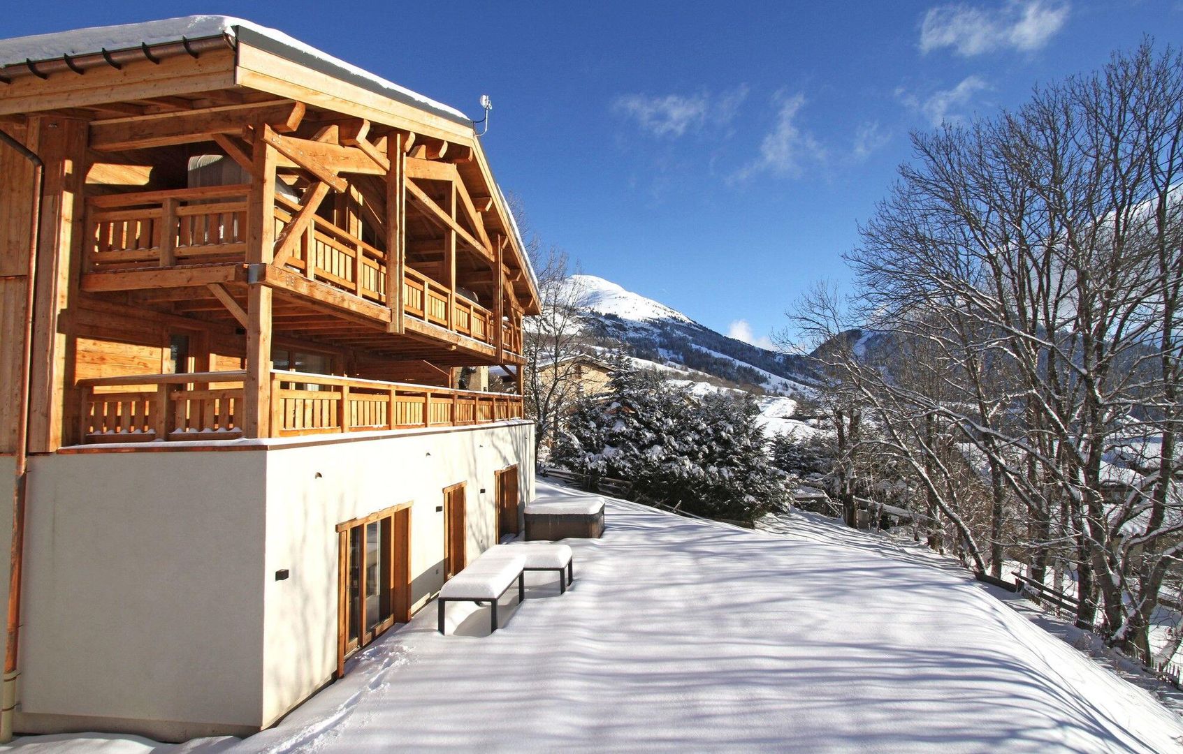 chalet nuance de blanc