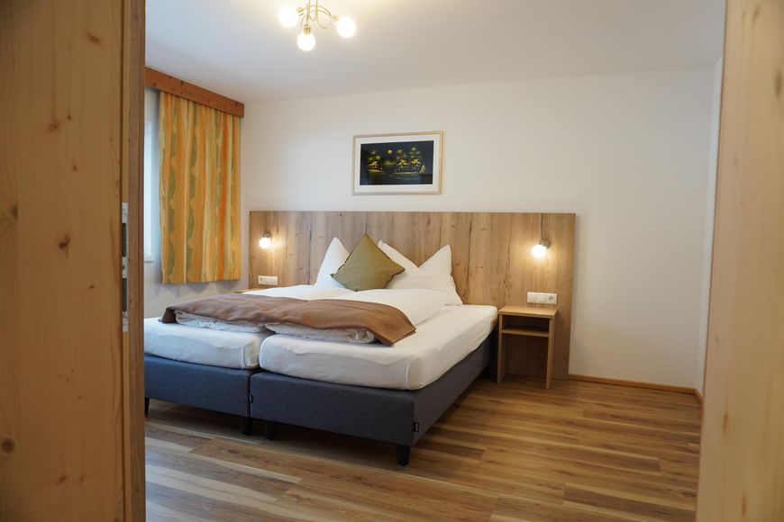 Apartm&aacute;n - 5 os. (cca 54 m&sup2;, Rauchenberg, max. 4 dos. + 1 d&iacute;tě), BS