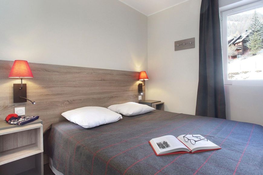 Apartm&aacute;n - 4 os. (cca 32 m&sup2;), BS
