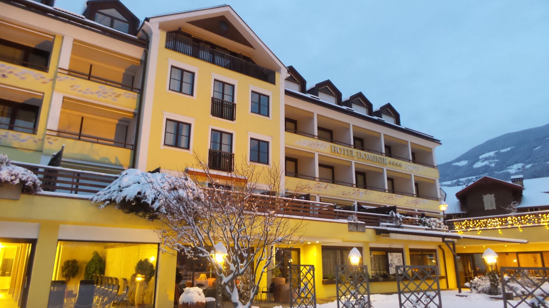 Slide1 - Dominik Alpine-City Wellness Hotel