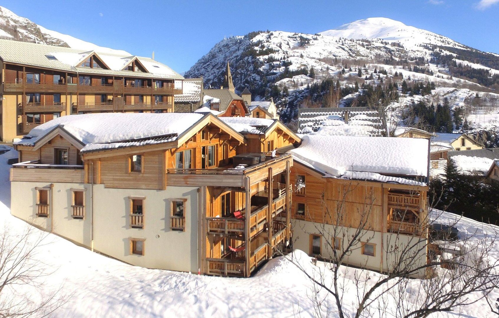 Slide1 - Chalet De Louis