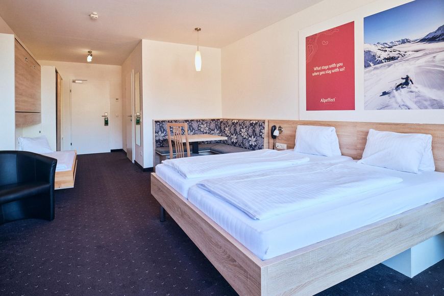 Dvoulůžkový pokoj/2x přist., sprcha/WC (cca 23 m²), P Cover Photo