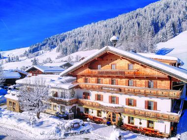 Winterurlaub in Oberau - cheapest 3 Nächte mit HP im Hotel Elan ab 182,-