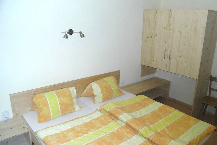 Apartm&aacute;n - 5 os. (cca 65 m&sup2;), BS