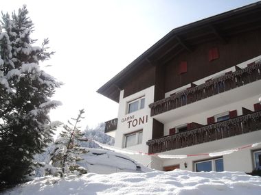 Garni Toni