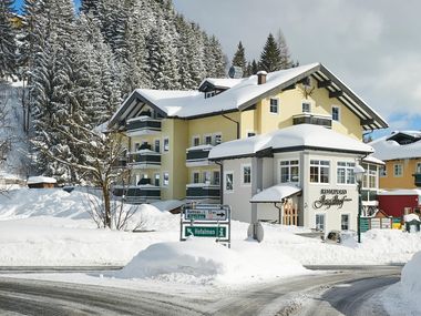 Aparthotel Jagdhof in Filzmoos